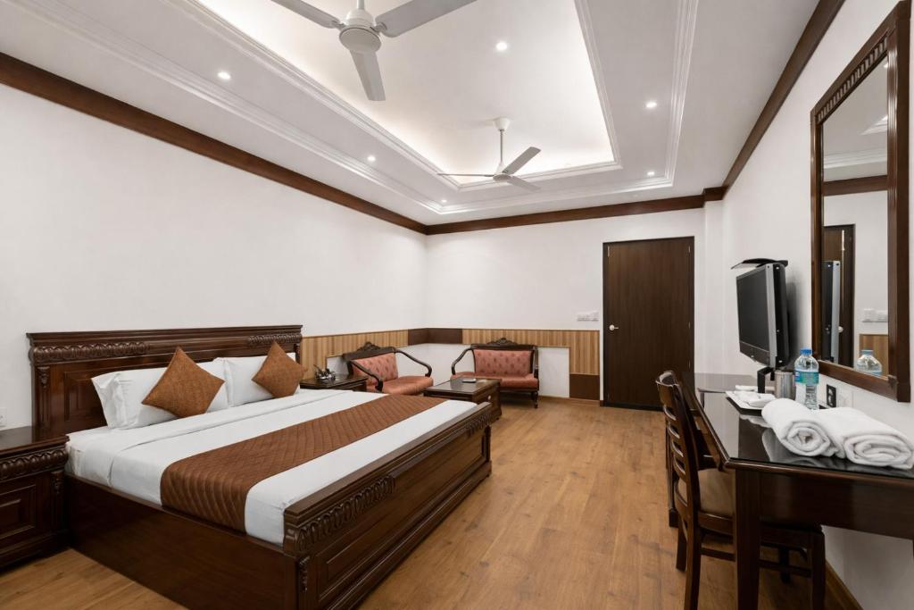 Super Deluxe Room Lounge